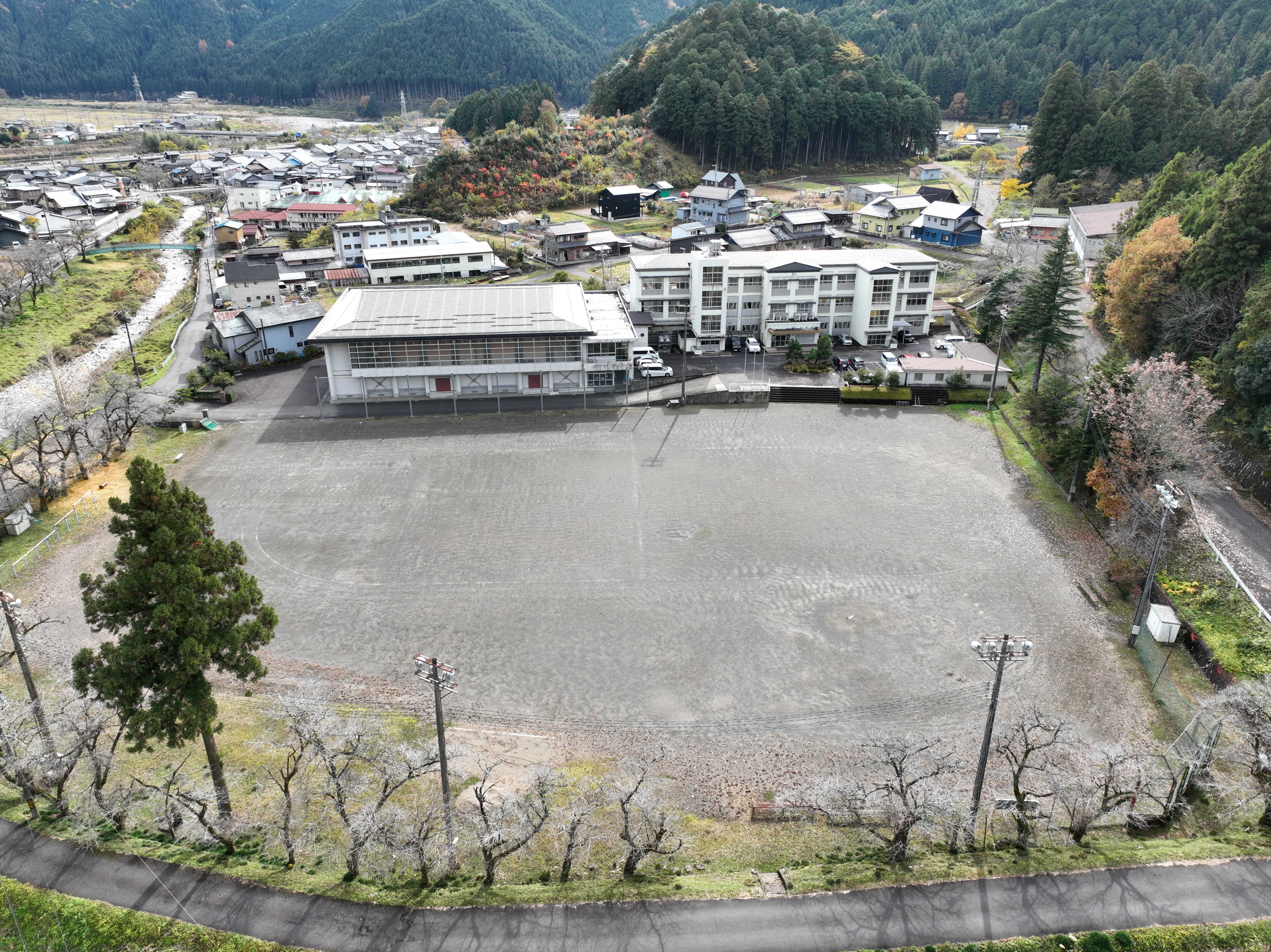 学校の写真　480*360